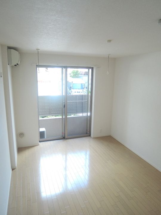 東京都目黒区鷹番1(マンション)の賃貸物件の居間