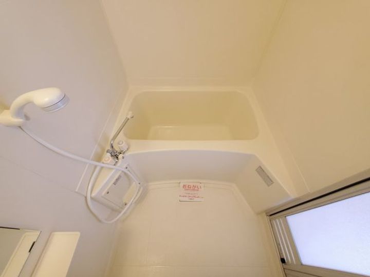 メゾン・ポワールの風呂