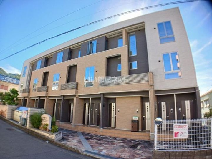 大阪府東大阪市豊浦町(アパート)の賃貸物件の外観