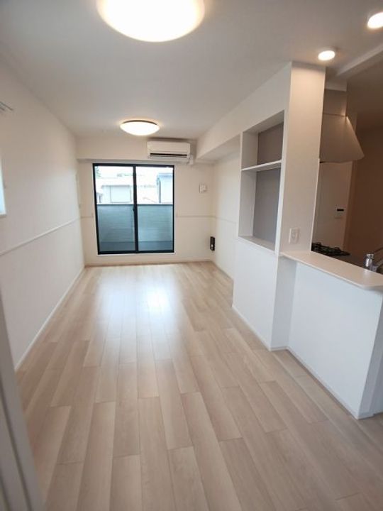 滋賀県彦根市宇尾町(アパート)の賃貸物件の居間