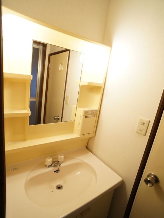 フォレストピアAの内装