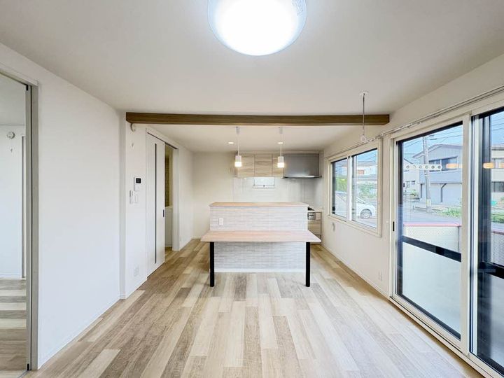 新潟県見附市本所1(アパート)の賃貸物件の居間