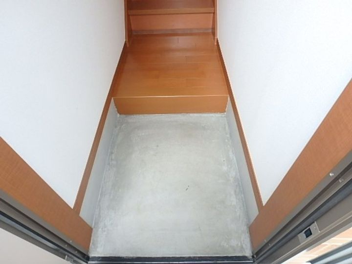 エステート王子神谷IIの玄関