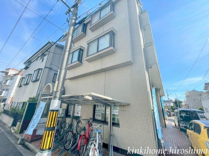 ヤマシタ5ビルの外観