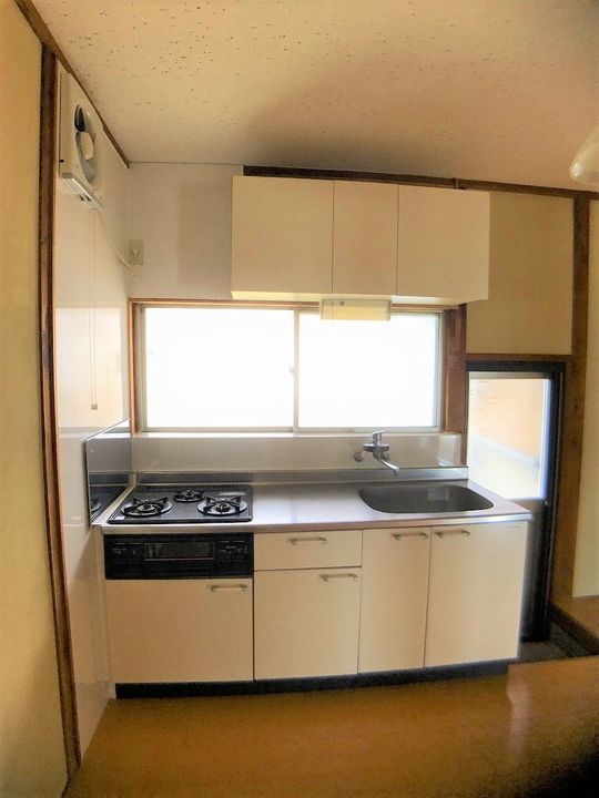 愛媛県新居浜市北内町2(一戸建)の賃貸物件のキッチン