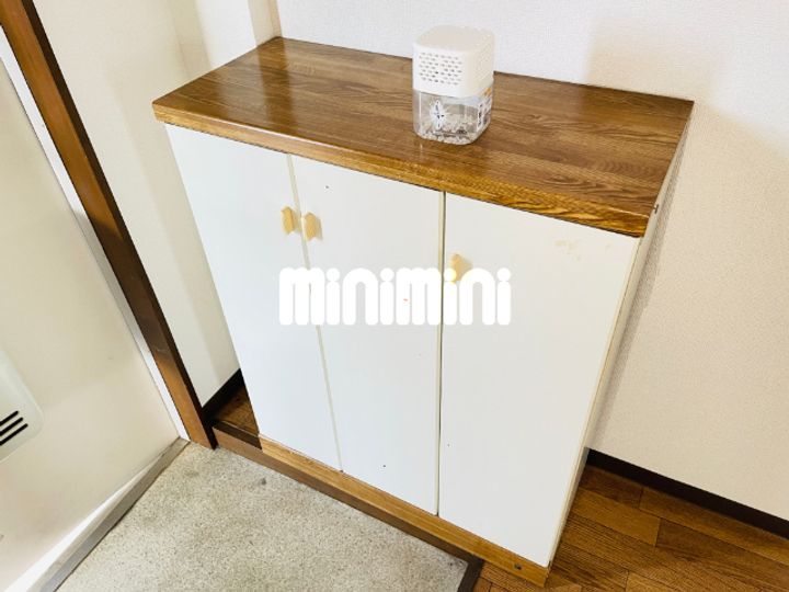 サンコーポ三園の玄関