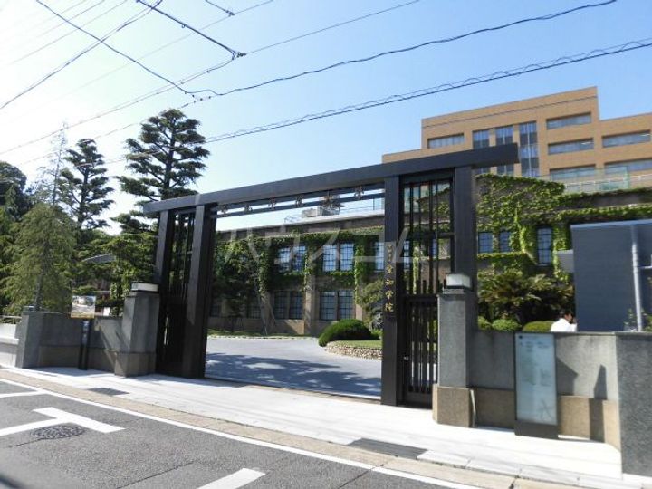 鹿子マンションの周辺