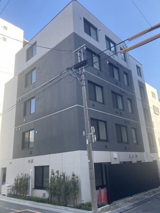 ウェルスクエア森下の外観