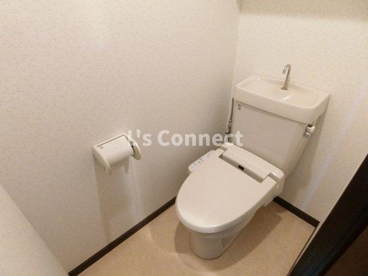 ウエスト7泉の内装