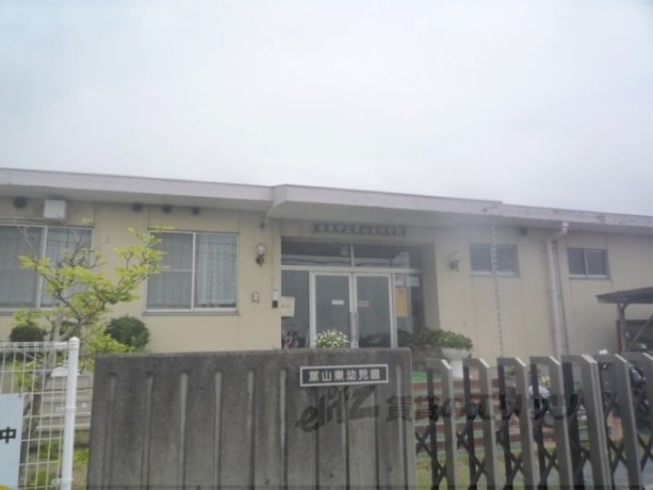 クローヴ・アヴェニュー・Mの周辺