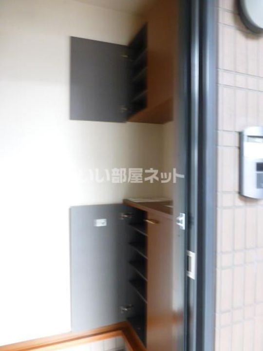 群馬県伊勢崎市喜多町(アパート)の賃貸物件の玄関