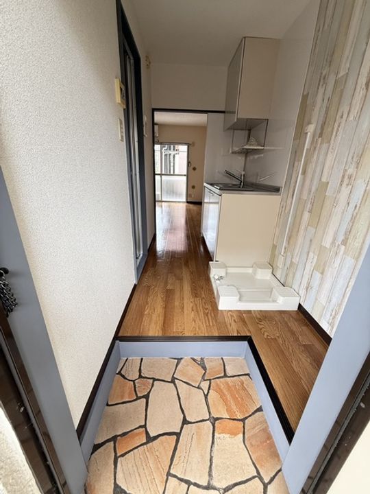 東京都八王子市大塚(マンション)の賃貸物件の玄関