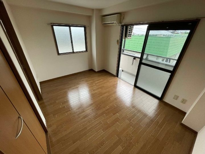 東京都世田谷区弦巻1(マンション)の賃貸物件の居間