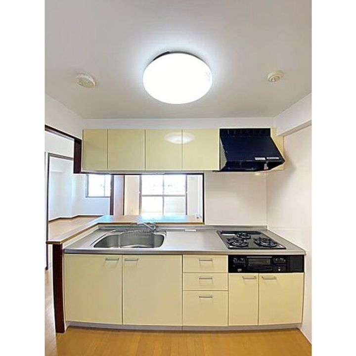 愛知県名古屋市瑞穂区八勝通2(マンション)の賃貸物件のキッチン