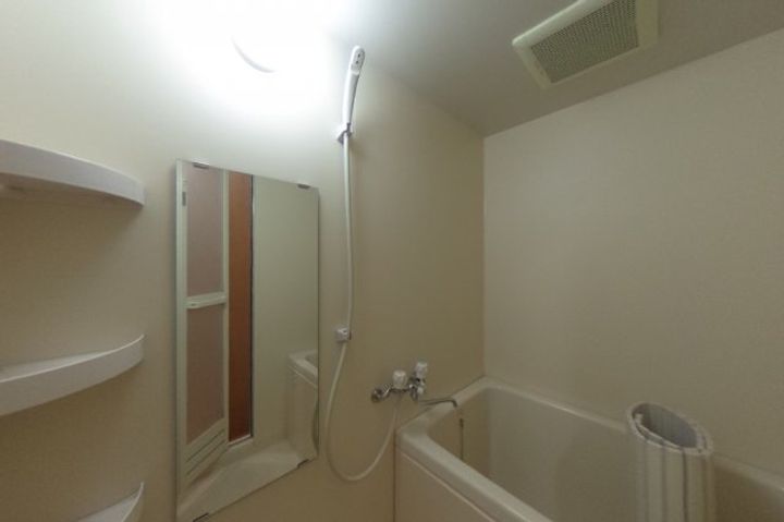 コートシマ A棟の風呂