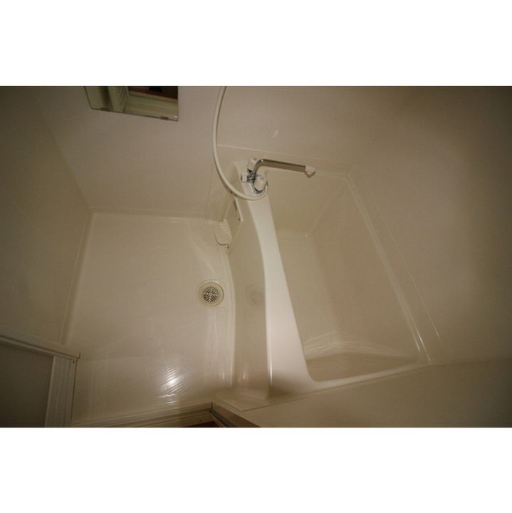 アムール L.Aの風呂