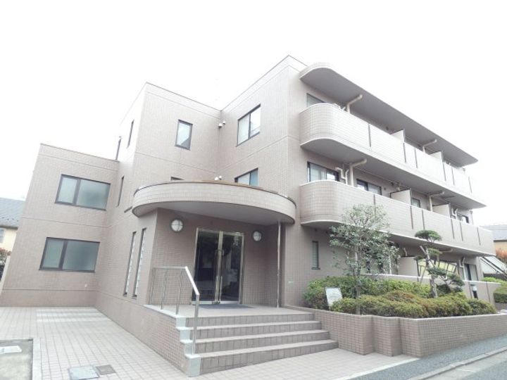 東京都世田谷区松原2(マンション)の賃貸物件の外観