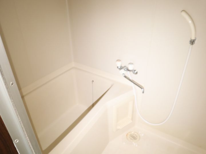 岡山県岡山市南区福吉町(アパート)の賃貸物件の風呂