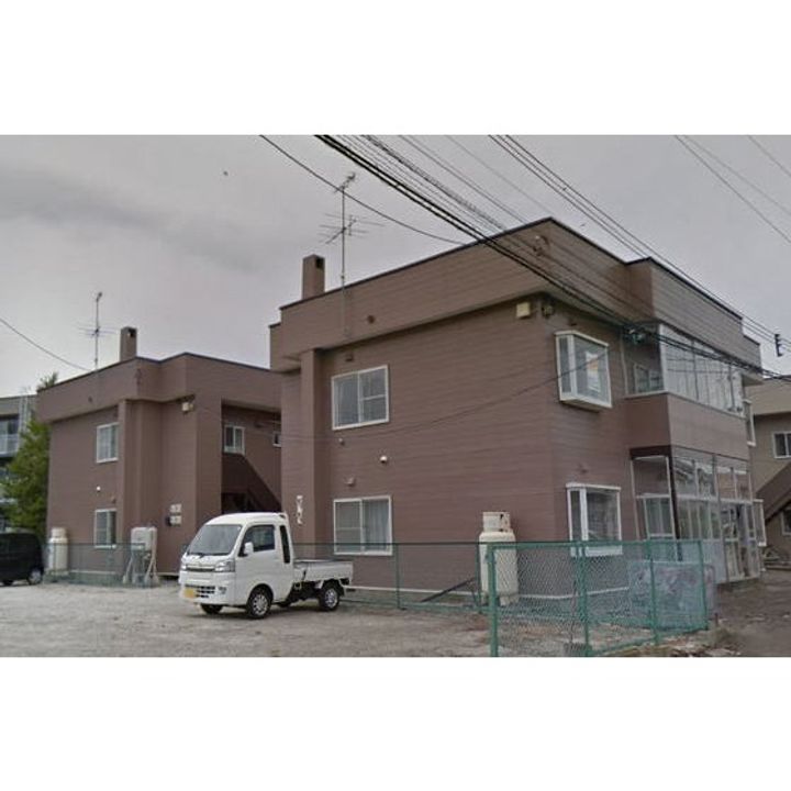 ホワイトハイツDの外観