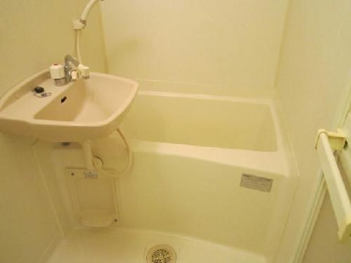 レオパレスSUNRISEの風呂