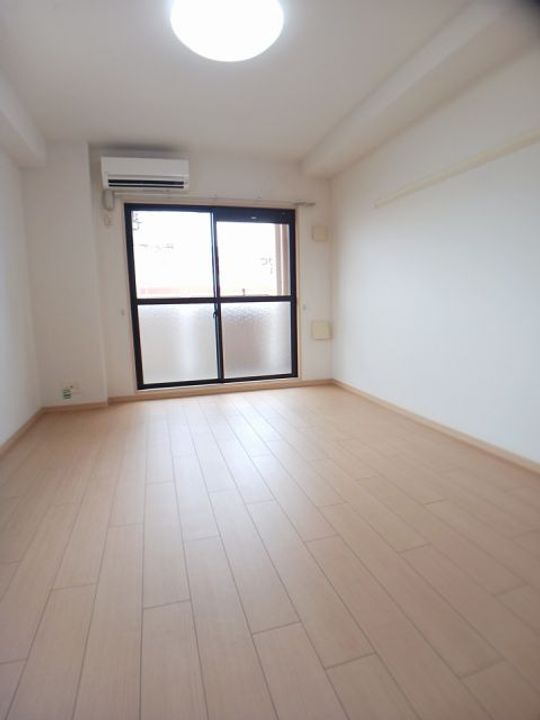 広島県福山市南蔵王町3(マンション)の賃貸物件の居間