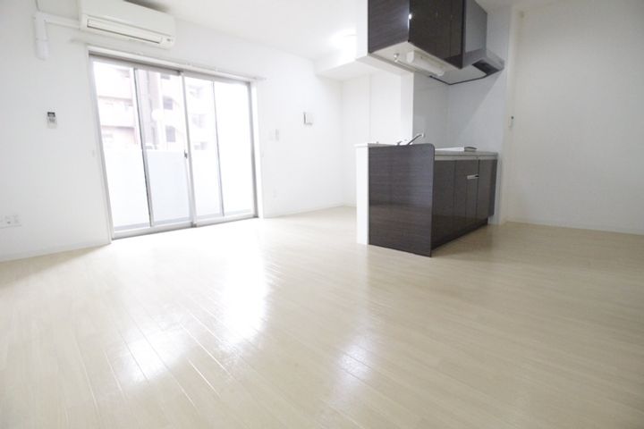 エクセレントSIIの居間