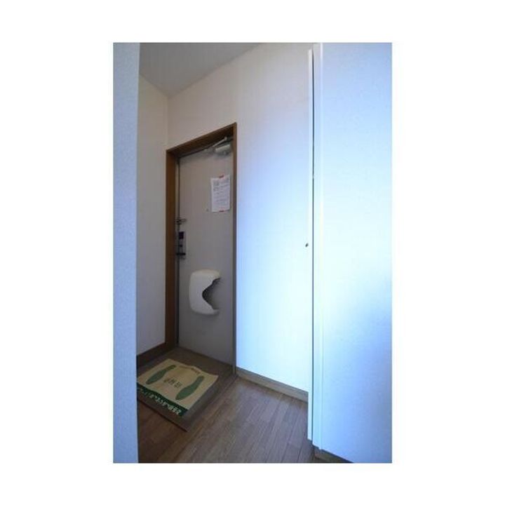 埼玉県入間郡三芳町大字藤久保(アパート)の賃貸物件の玄関