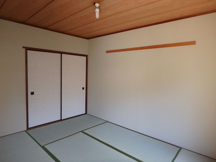 コーポハイヴィレッジの居間