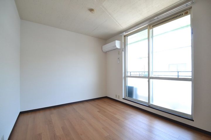 たちばな(橘)の居間