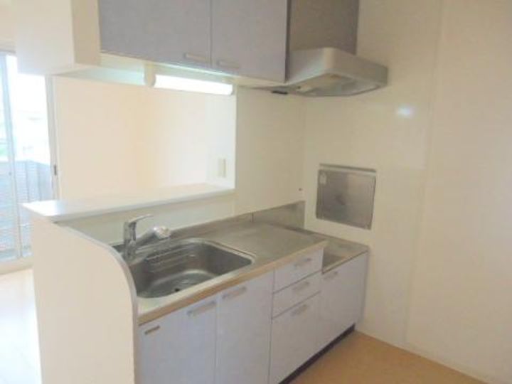 ロイヤルタウン D棟のキッチン