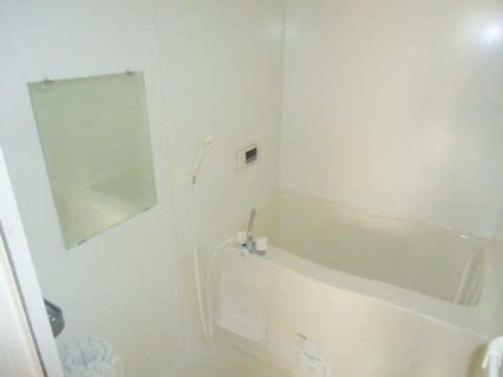 ロイヤルタウン D棟の風呂