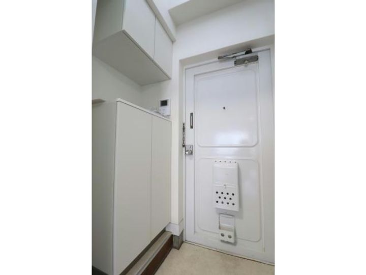 ユナイテッド金池プレイスの玄関