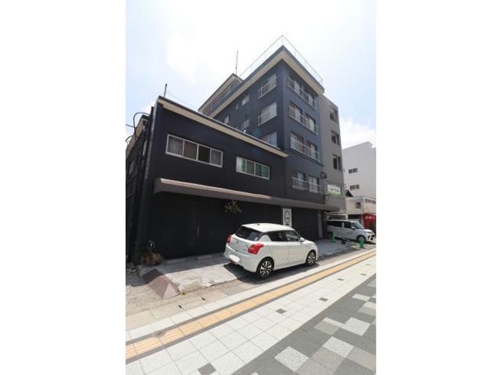 ユナイテッド金池プレイスの外観