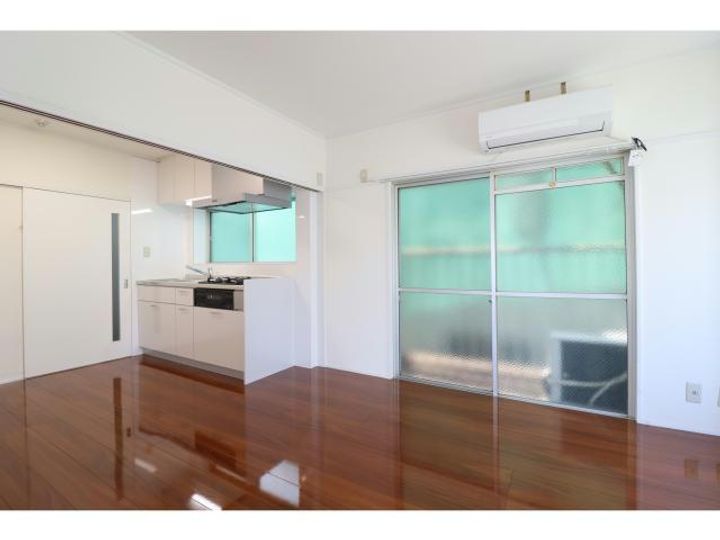 ユナイテッド金池プレイスの居間