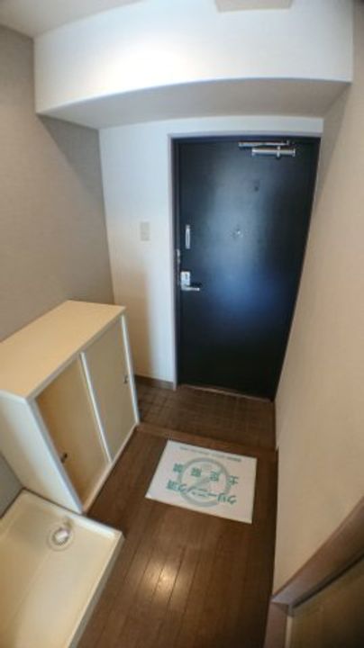 伴賛館の玄関
