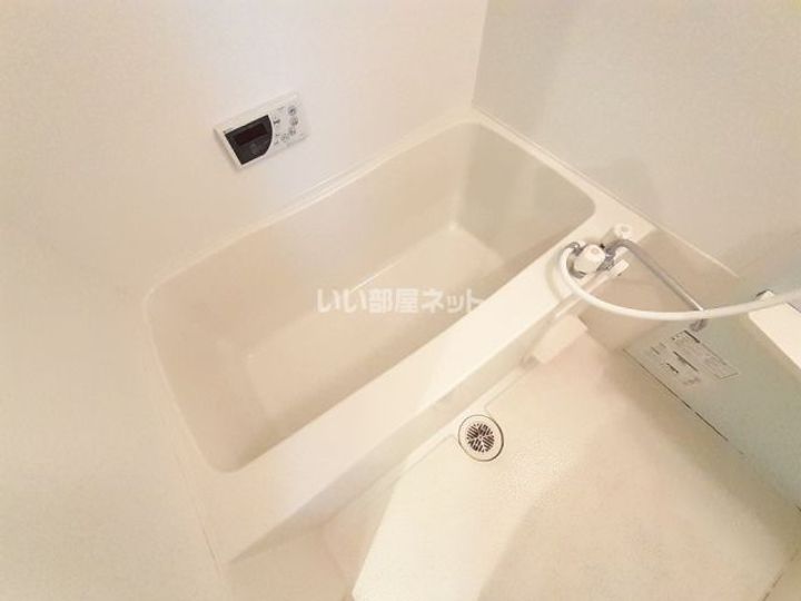 三重県名張市鴻之台4番町(マンション)の賃貸物件の風呂