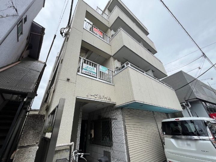 ノーブルハイムの外観