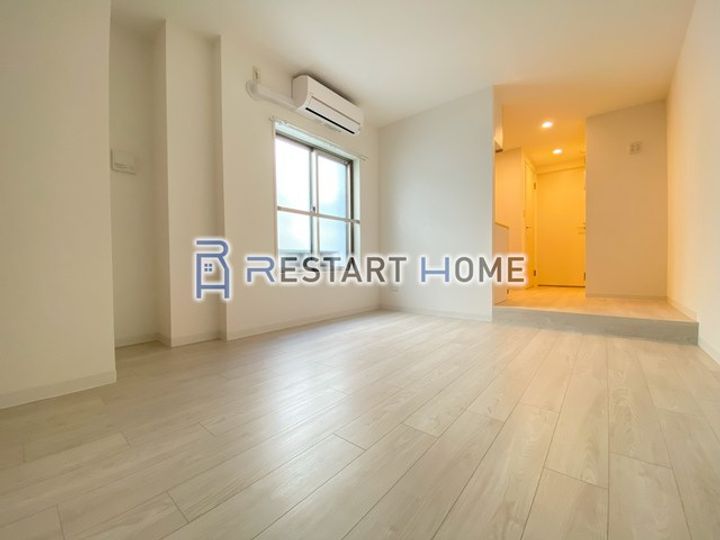 SY蓮宮通の居間