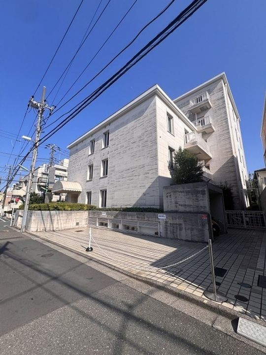 東高ペアシティサガン東北沢の外観