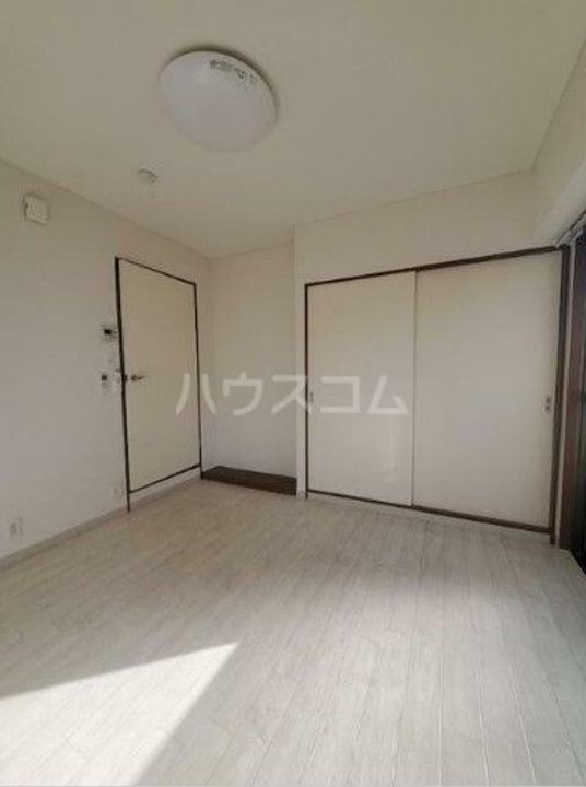 ReDEAL北戸田の居間