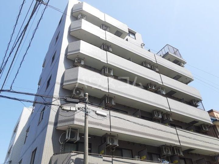 ナイスアーバンお花茶屋駅前通りの外観