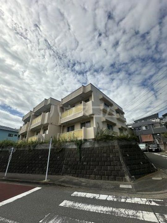 エミネンス湘南の外観