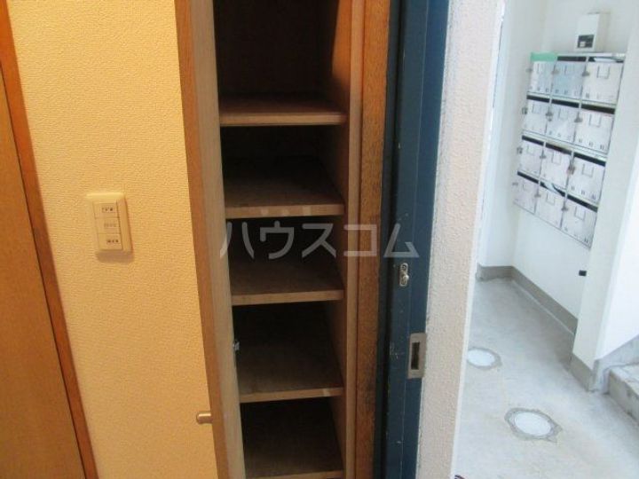 アートヒルズ一条の玄関