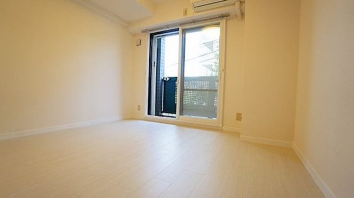 SOCIETY MIYAMAEDAIRAの居間