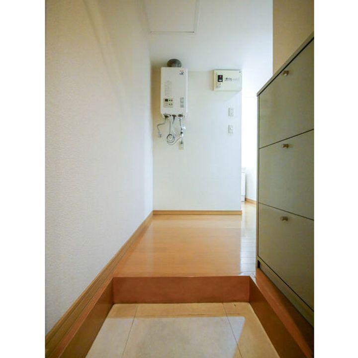 北海道札幌市中央区南十六条西9(アパート)の賃貸物件の玄関