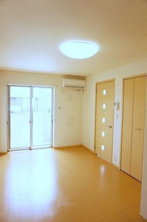 ベル・イリーデAの居間