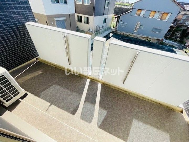 C.peace 1948の内装