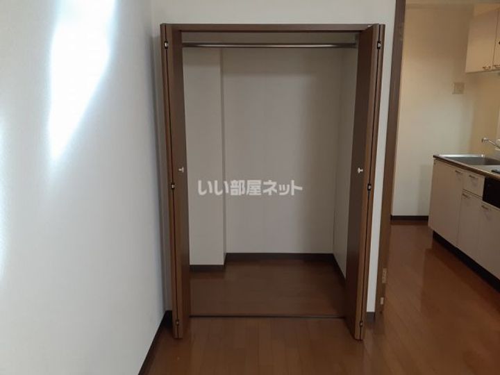 京都府京都市西京区山田六ノ坪町(マンション)の賃貸物件の内装