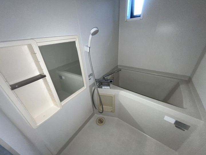 ウエストコートAの風呂