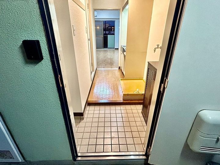 千葉県千葉市花見川区犢橋町(マンション)の賃貸物件の玄関